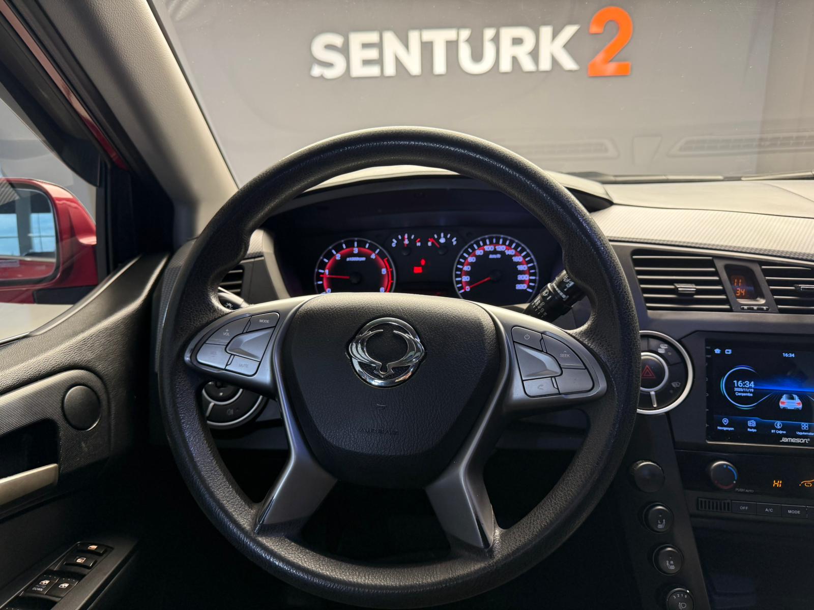 2015 MODEL SSANGYOUNG KORANDO SPORTS