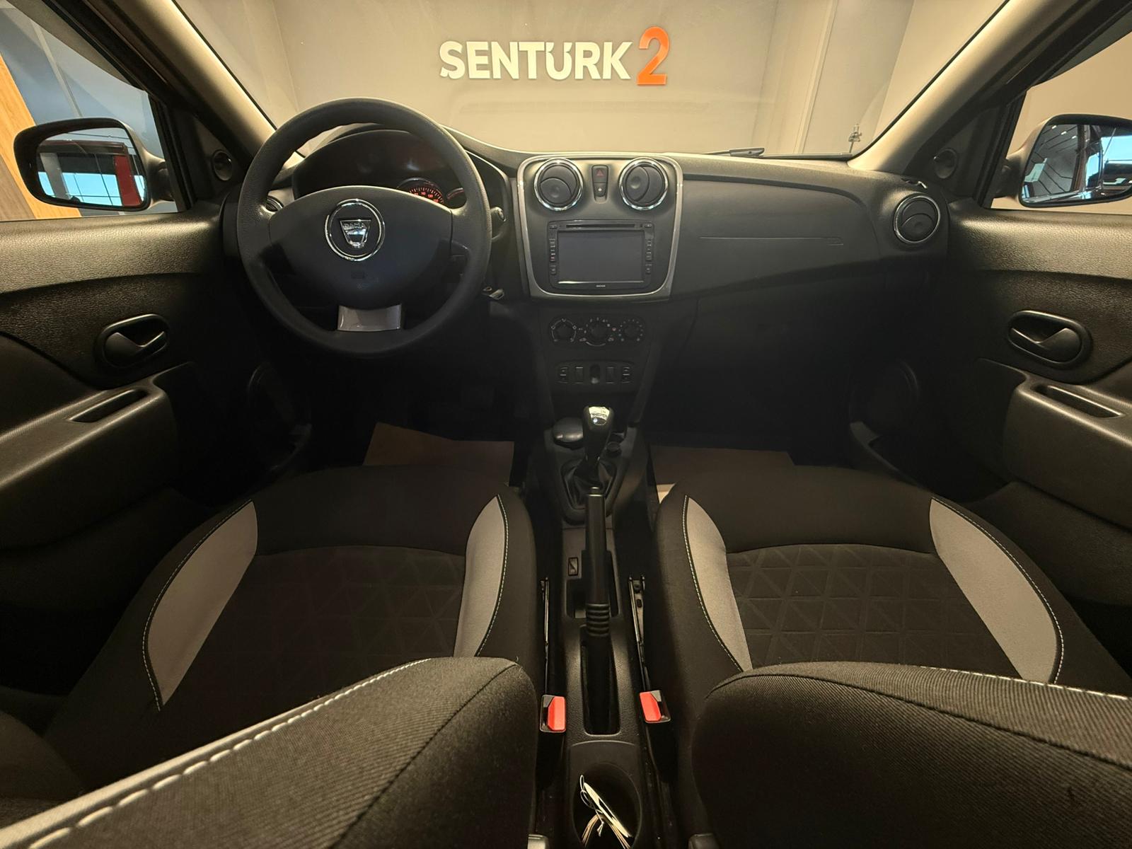 2016 MODEL SANDERO STEPWAY 