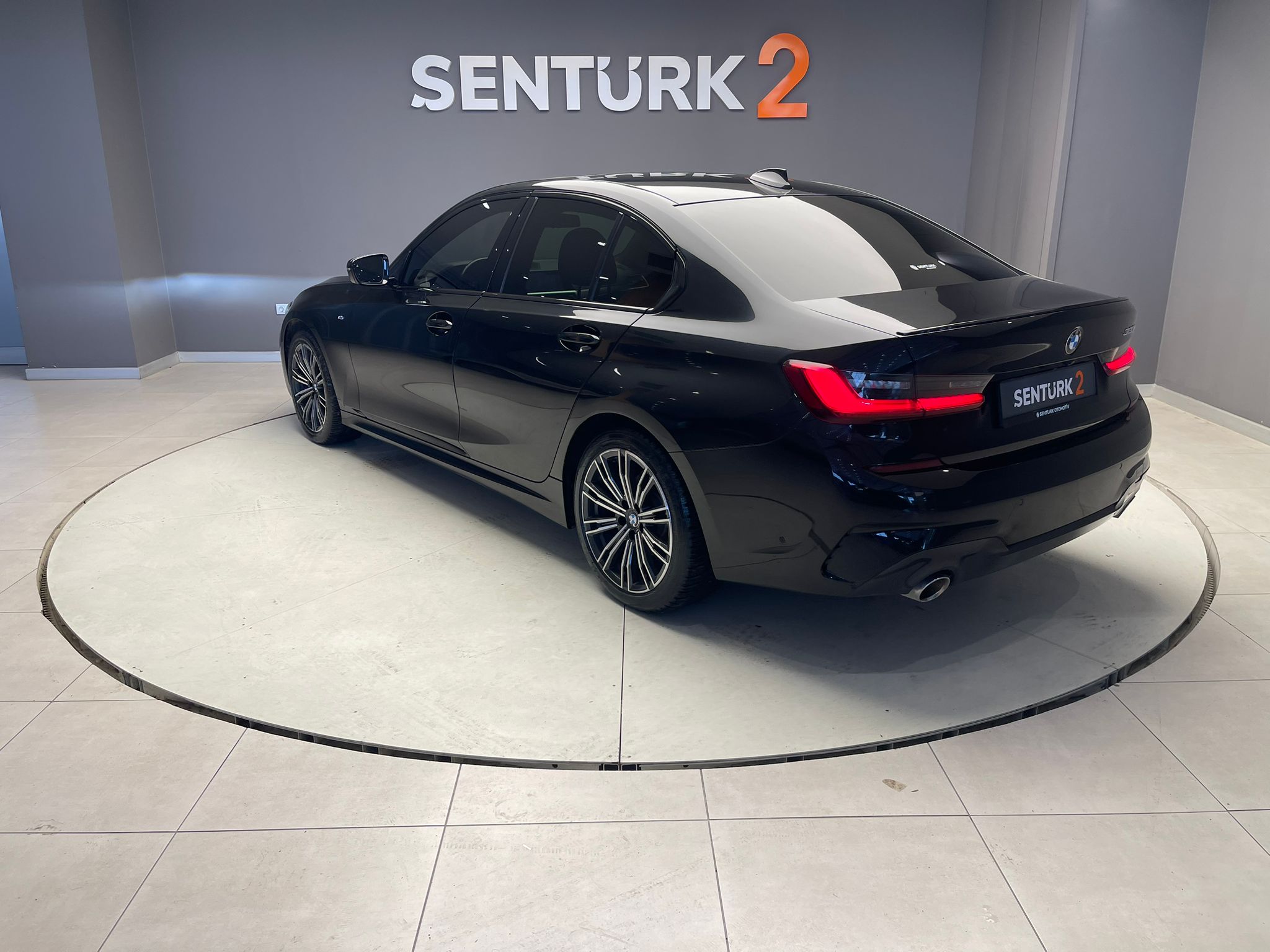 2020 MODEL BMW 320İ