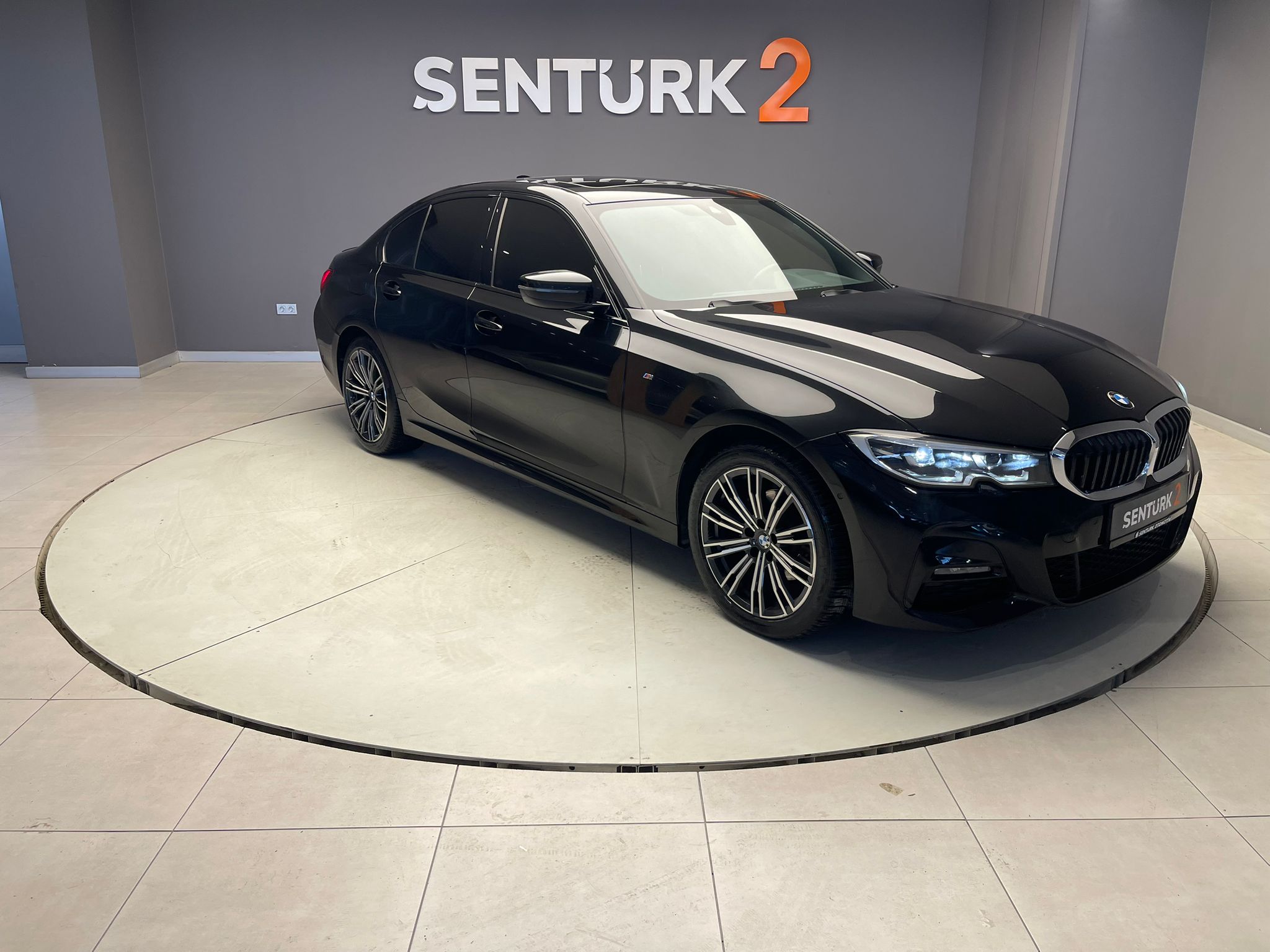 2020 MODEL BMW 320İ