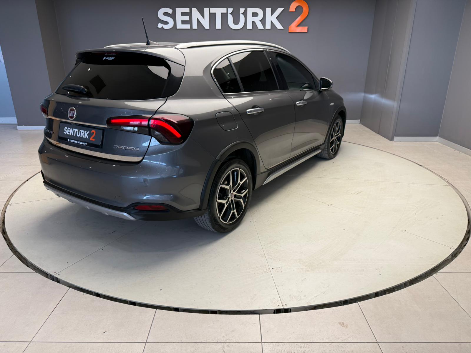 2021 MODEL EGEA CROSS 1.6 LOUNGE 