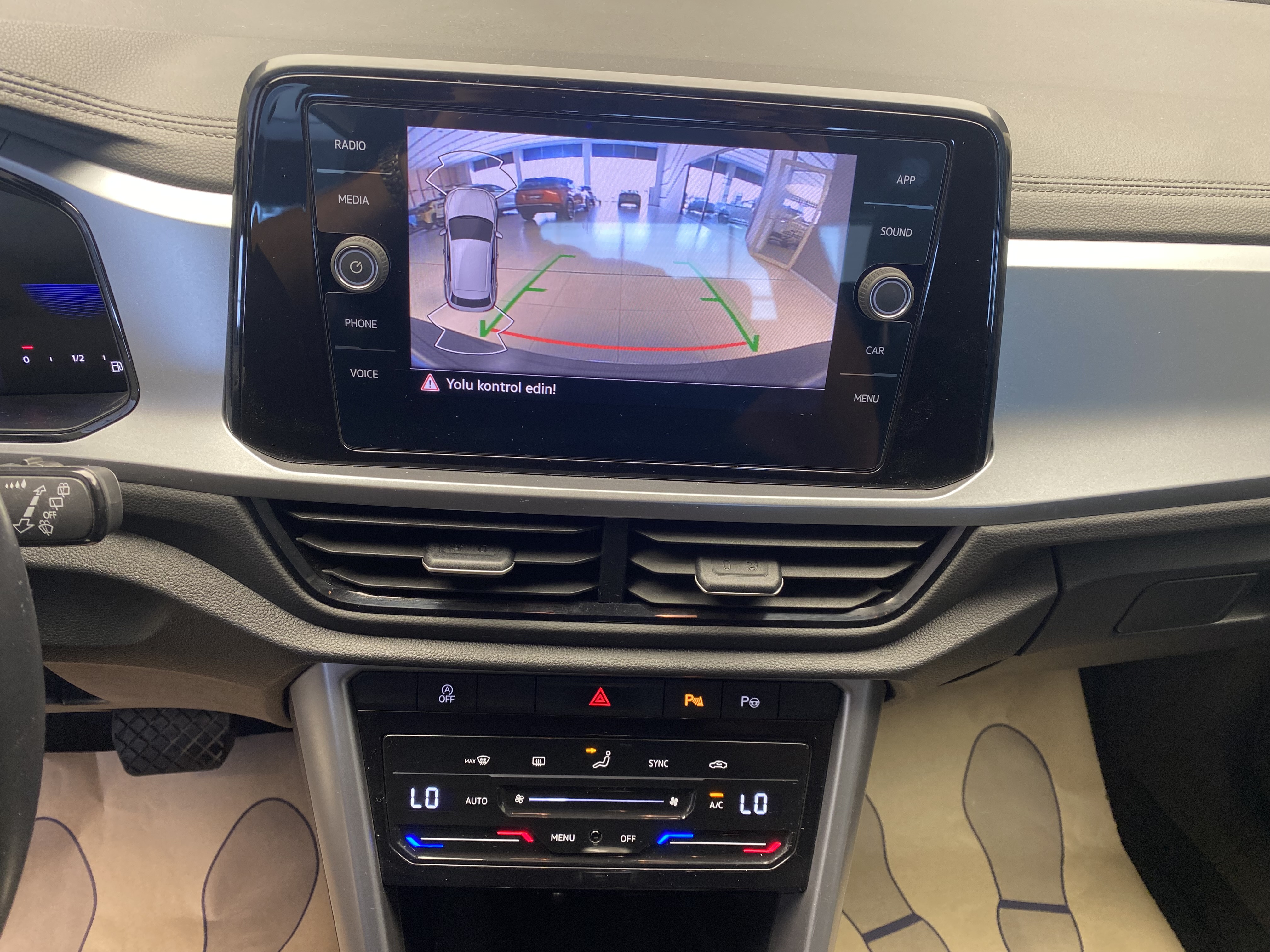 2022 VOLKSWAGEN T-ROC 1.5 LİFE