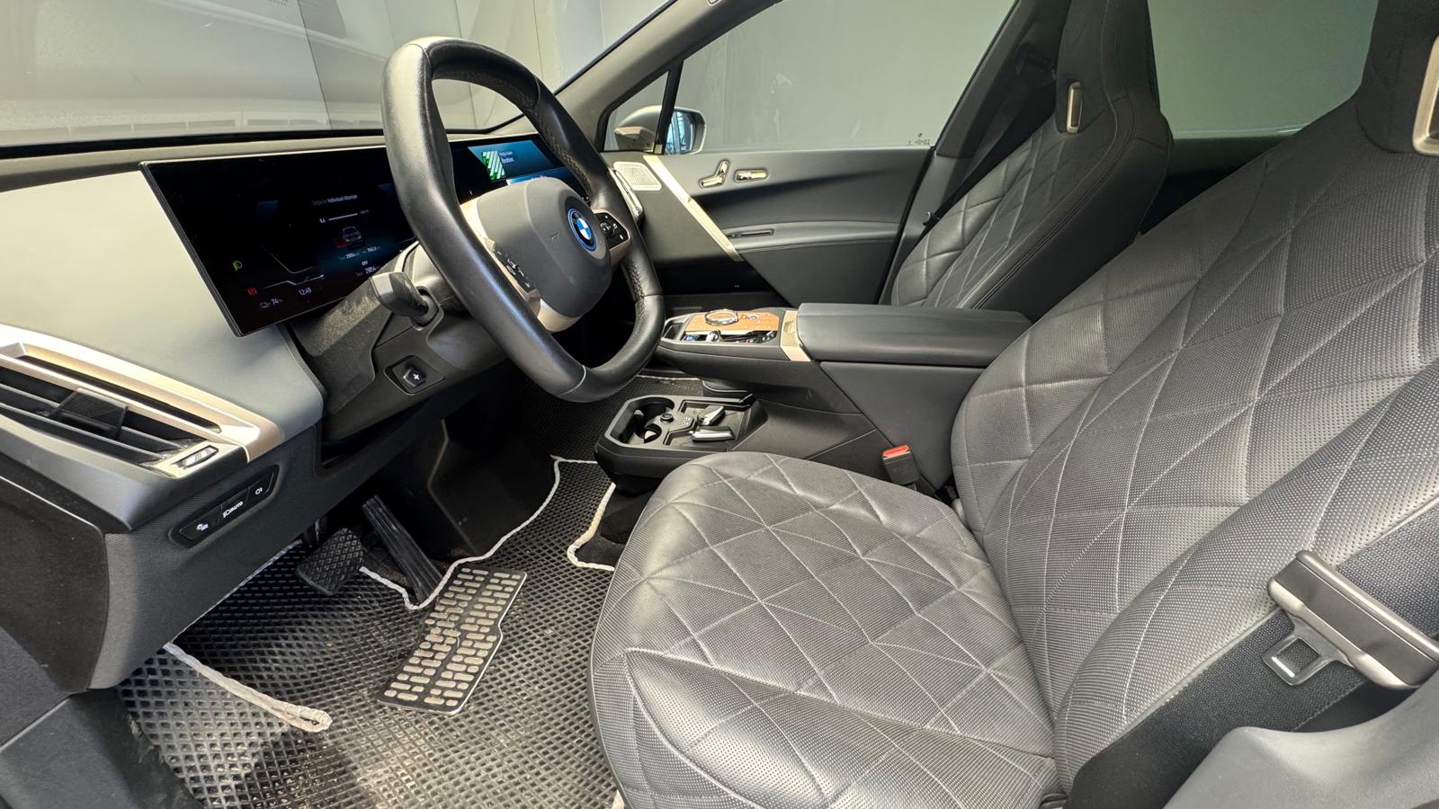 2023 MODEL BMW İX XDRİVE50 