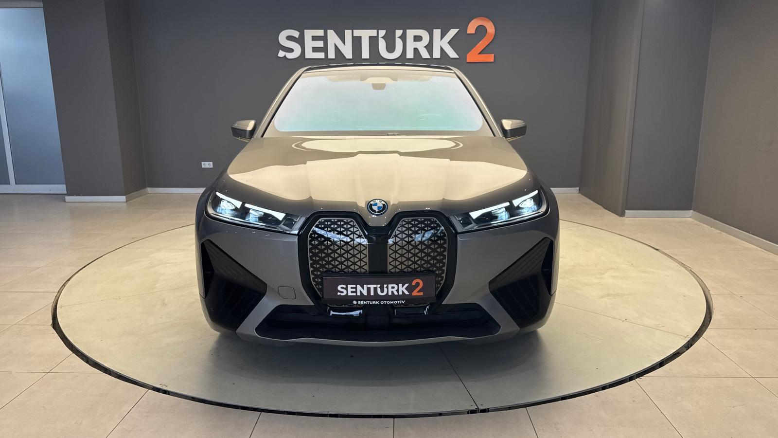 2023 MODEL BMW İX XDRİVE50 