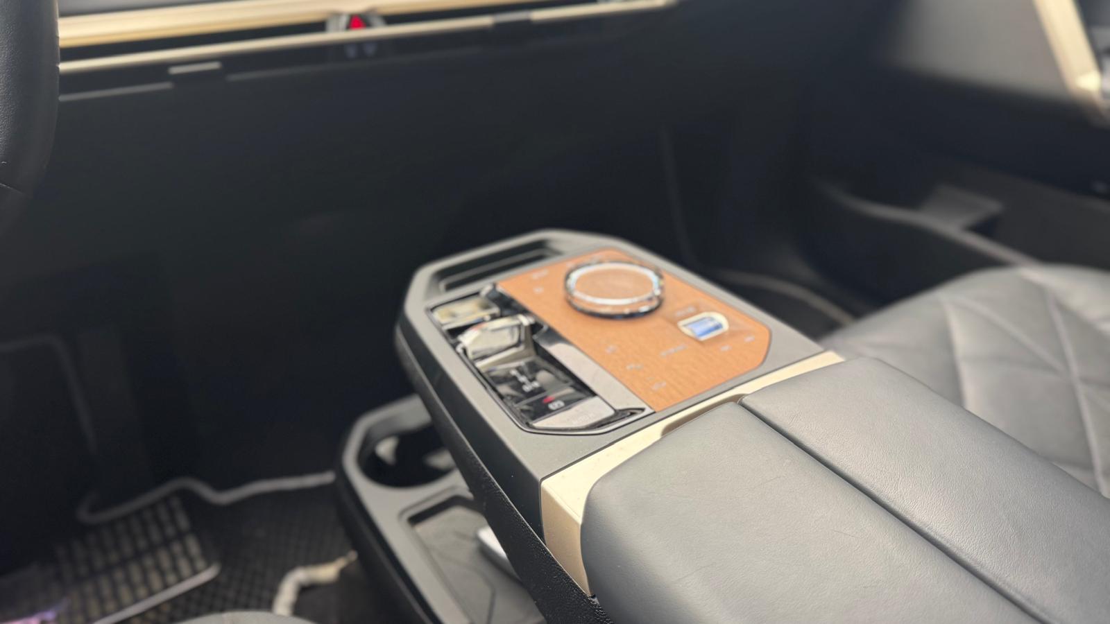 2023 MODEL BMW İX XDRİVE50 