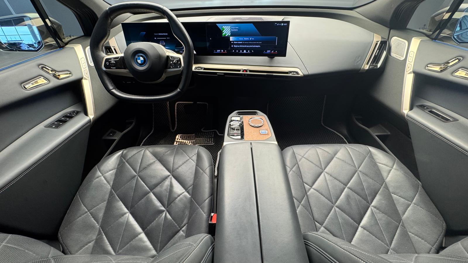 2023 MODEL BMW İX XDRİVE50 