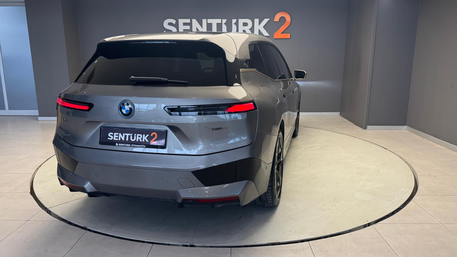 2023 MODEL BMW İX XDRİVE50 