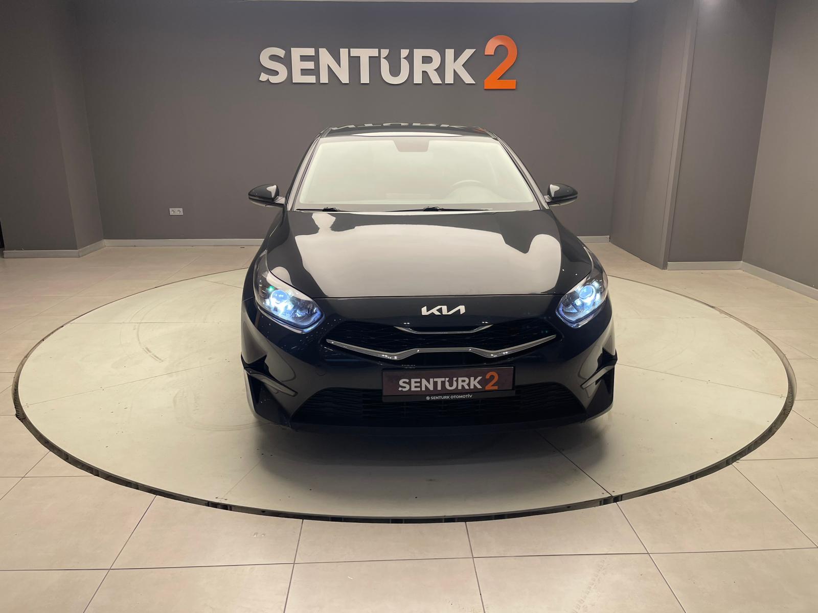 2023 MODEL KİA CEED 1.5L ELEGANCE