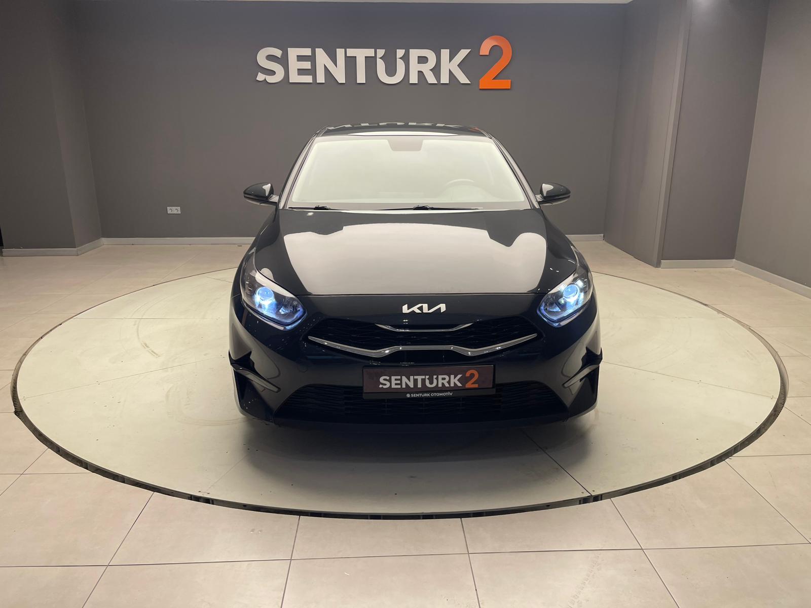 2023 MODEL KİA CEED 1.5L ELEGANCE