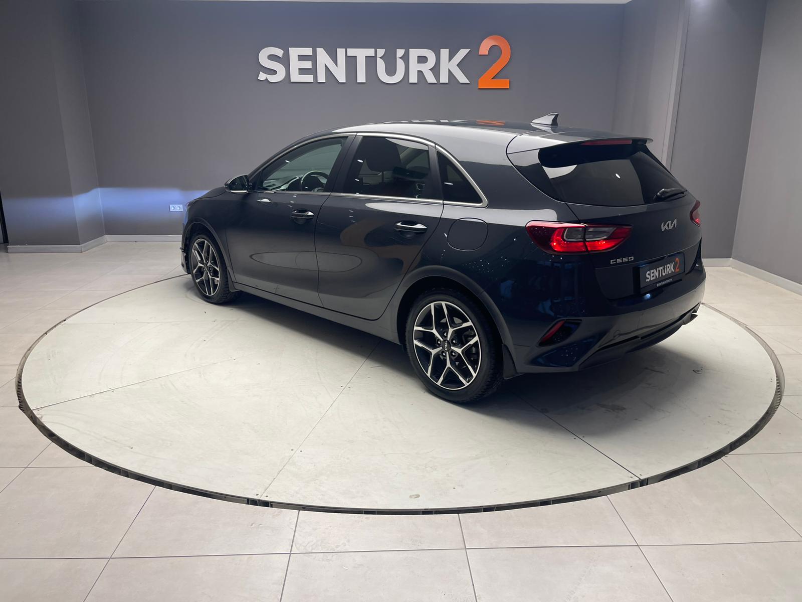 2023 MODEL KİA CEED 1.5L ELEGANCE