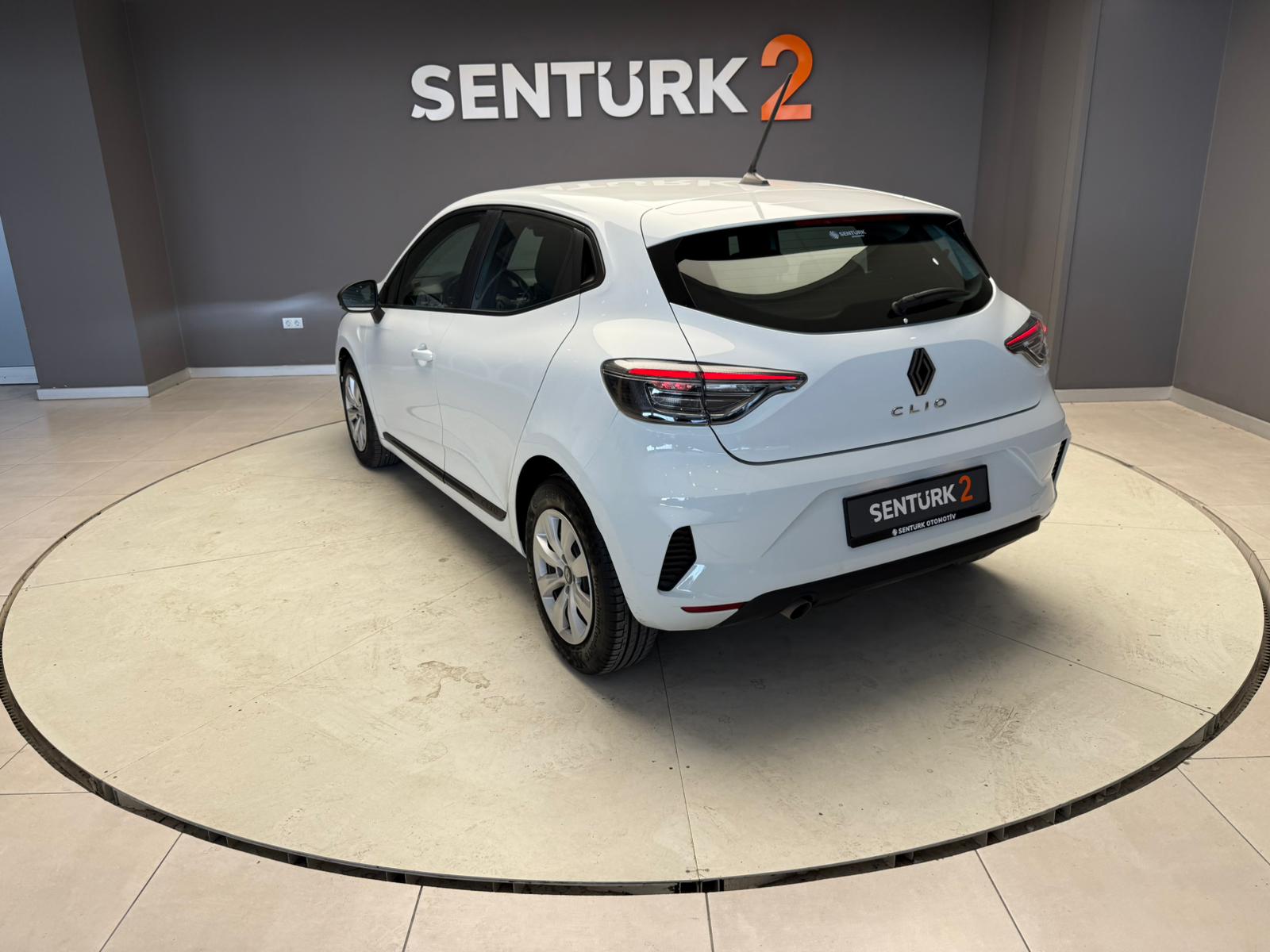 2023 MODEL RENAULT CLİO 1.0 EQUİLİBRE