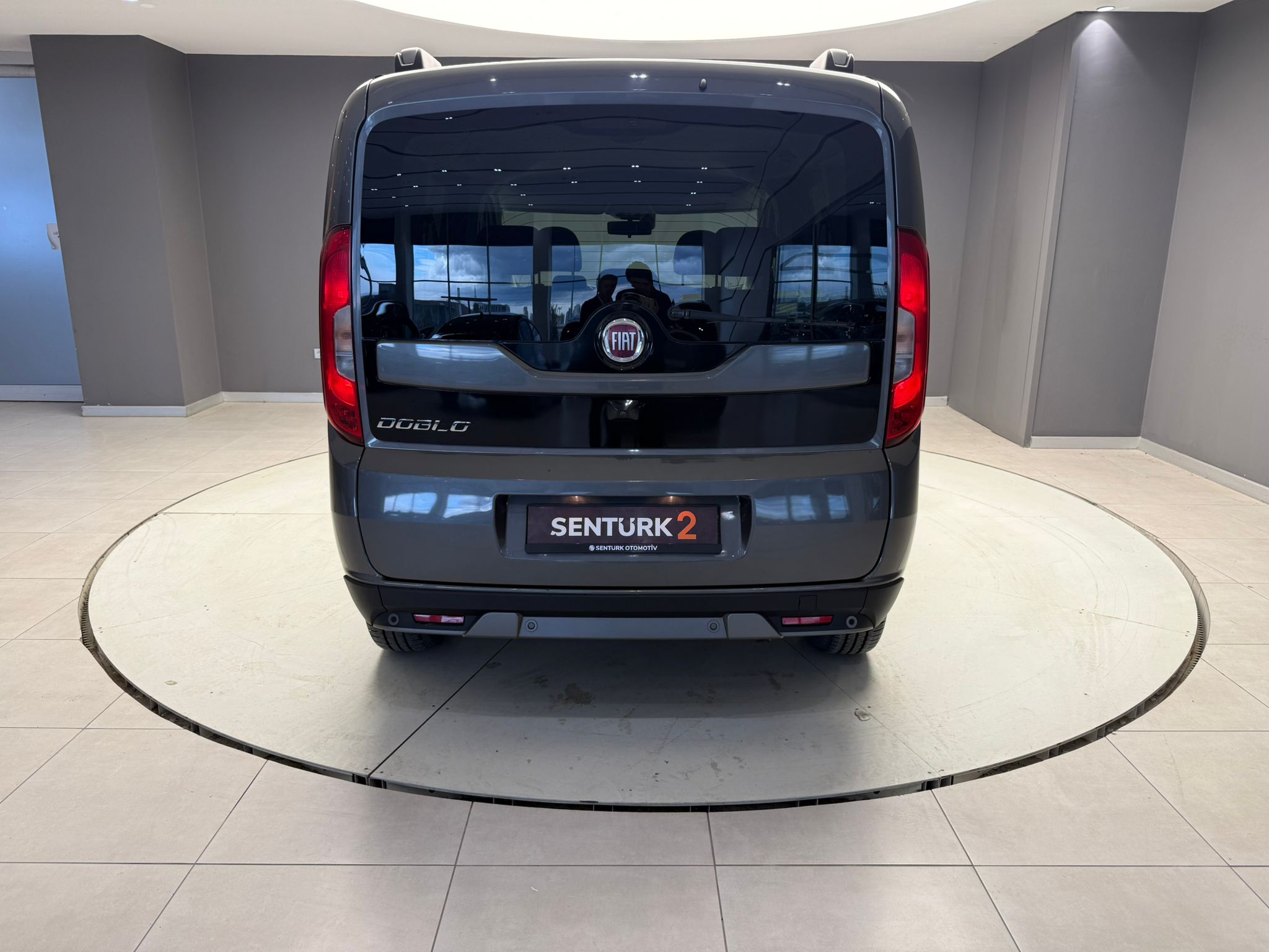 2023 MODEL FİAT DOBLO COMBİ 1.6 TREKKİNG