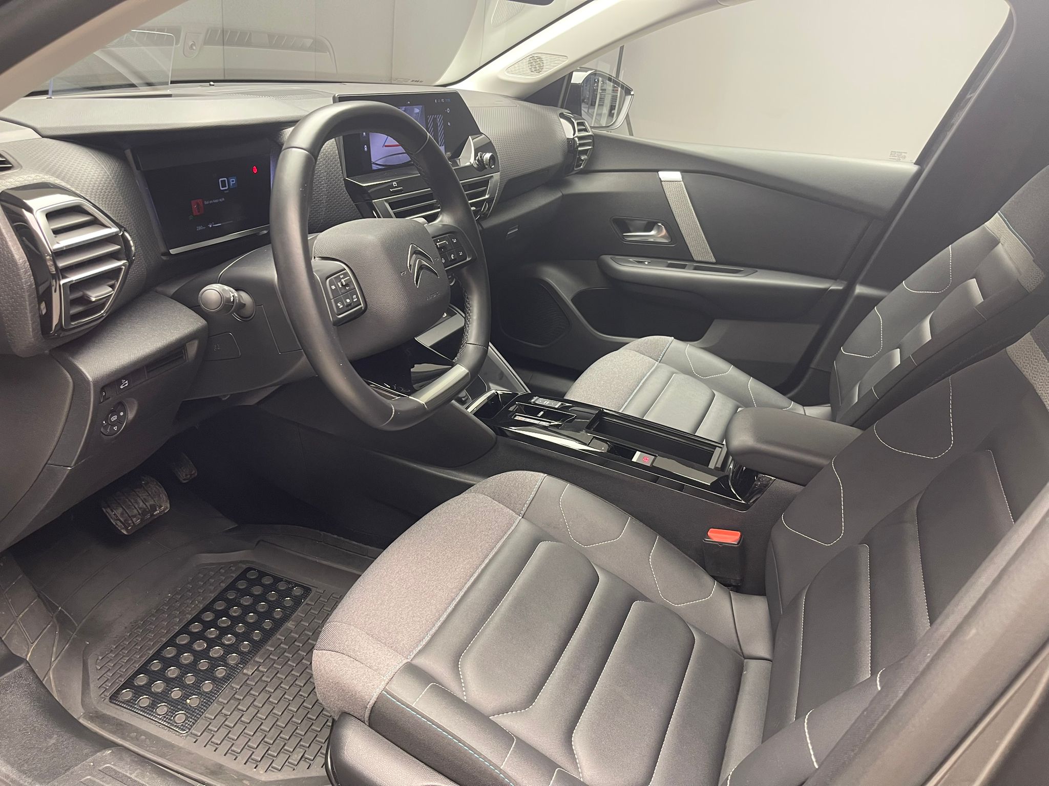 2024 MODEL CİTROEN C4 X 1.2 SHİNE 