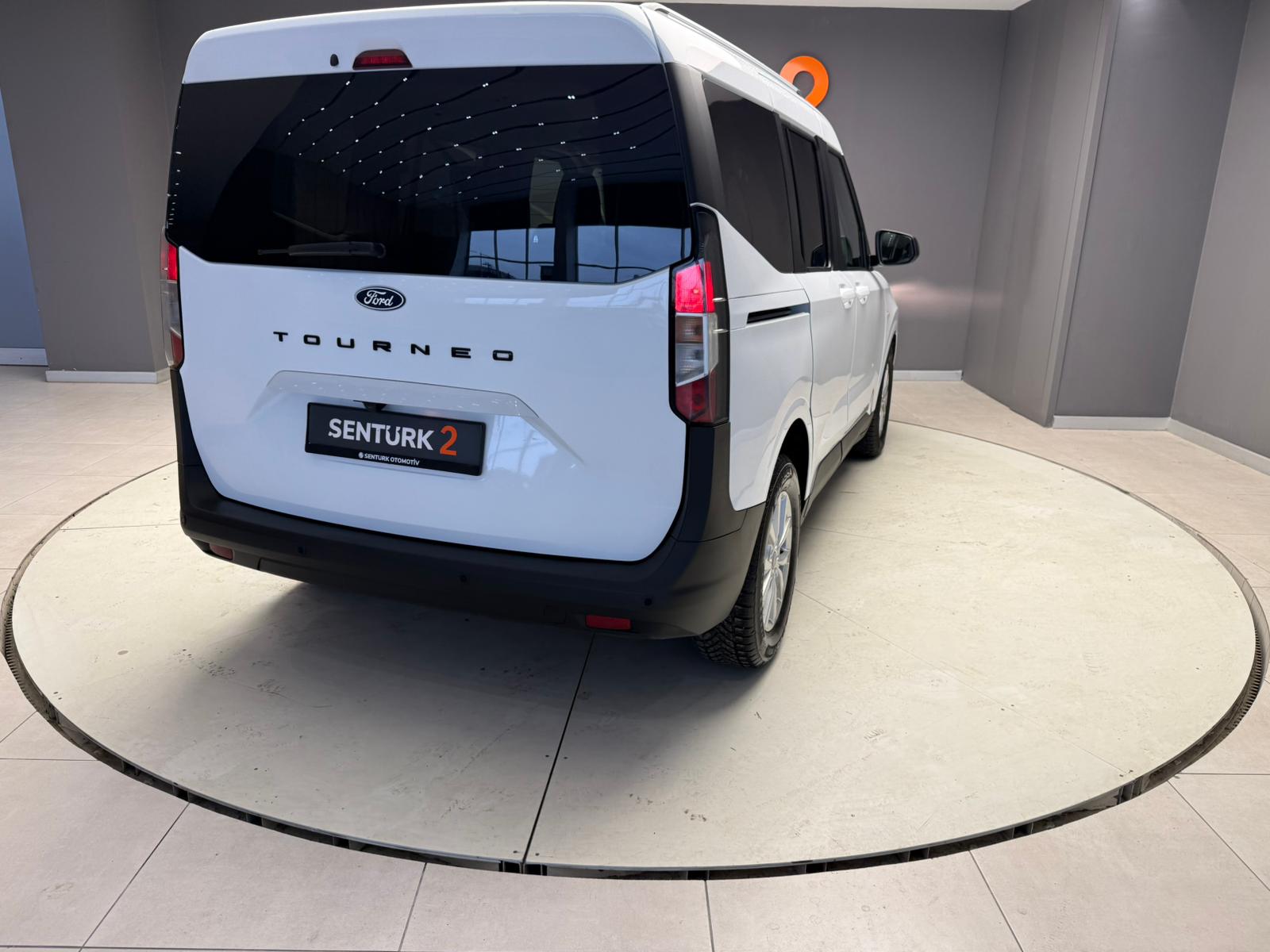 2024 MODEL FORD COURİER 1.5 TİTANİUM