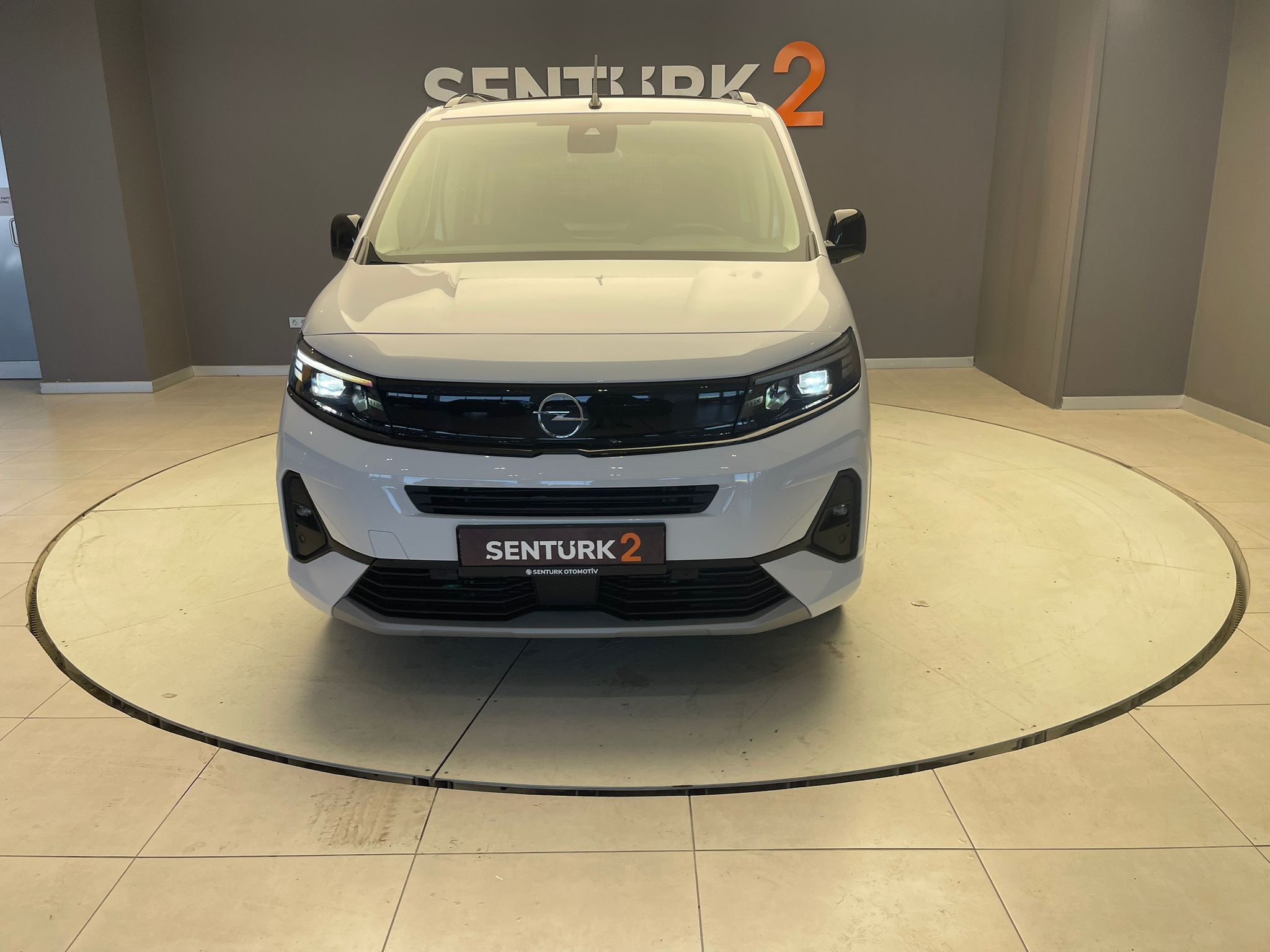 2025 MODEL OPEL COMBO 1.5 ULTİMATE