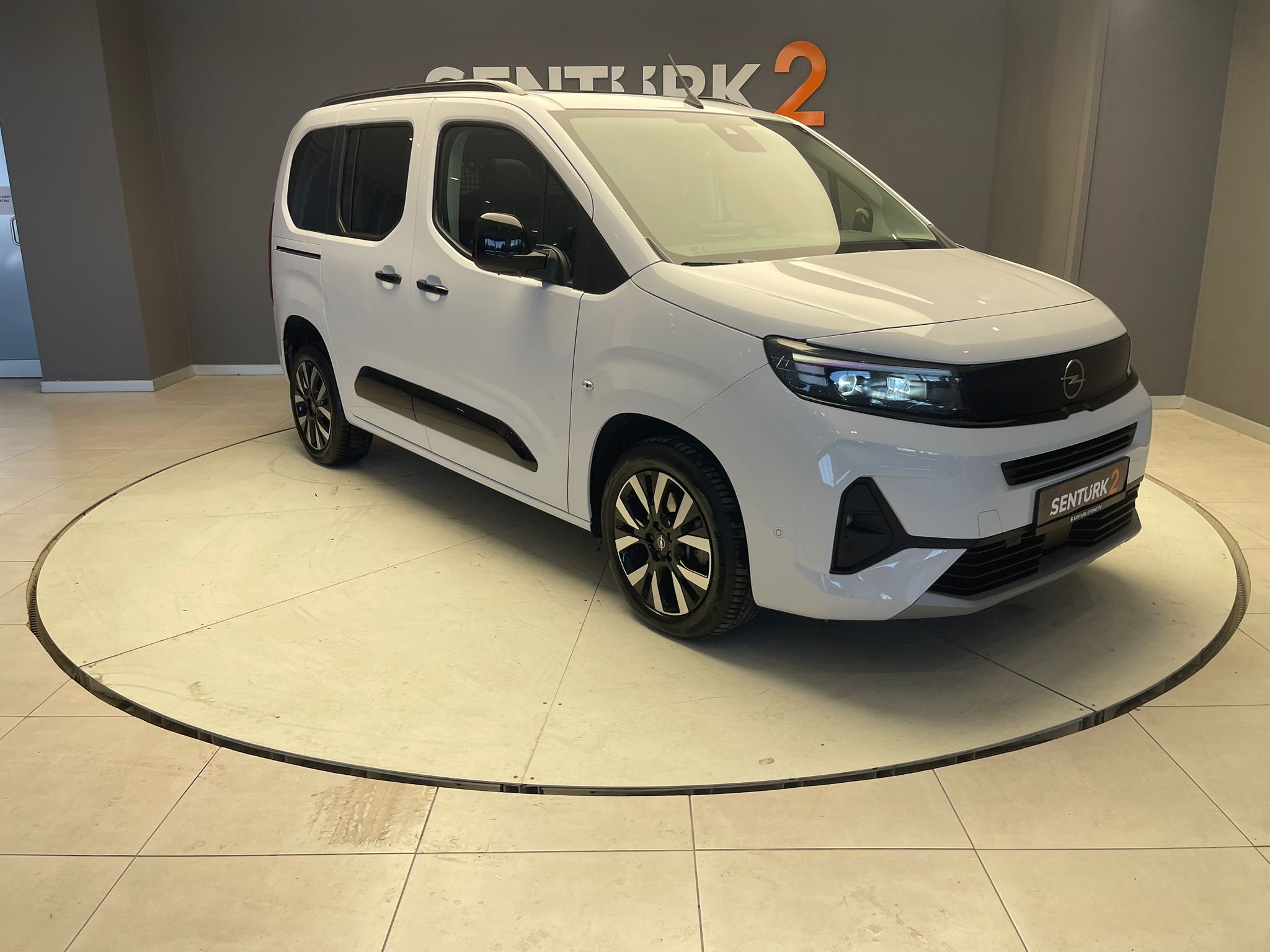 2025 MODEL OPEL COMBO 1.5 ULTİMATE