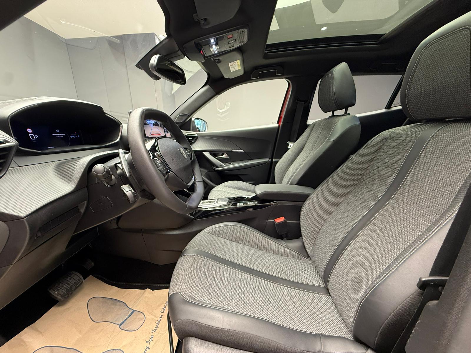 2025 MODEL PEUGEOT 2008 1.2 ALLURE