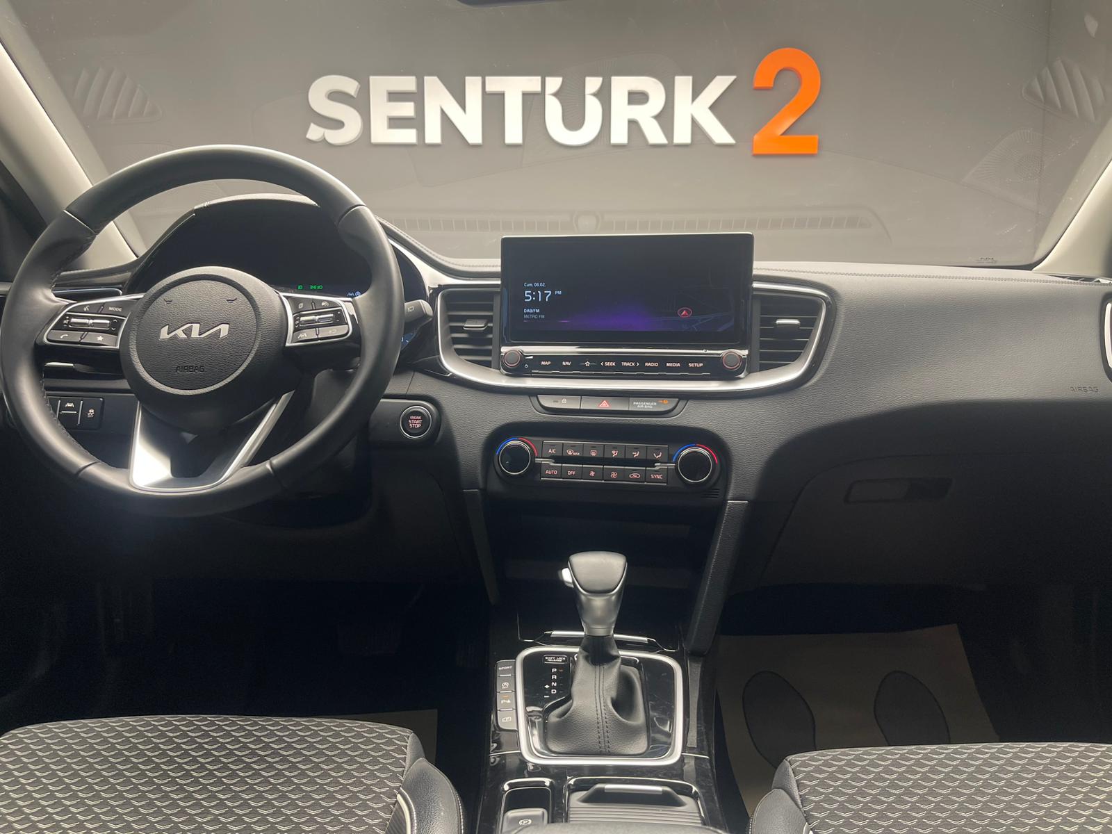 2025 MODEL KİA XCEED 1.5 T-GDI ELEGANCE 