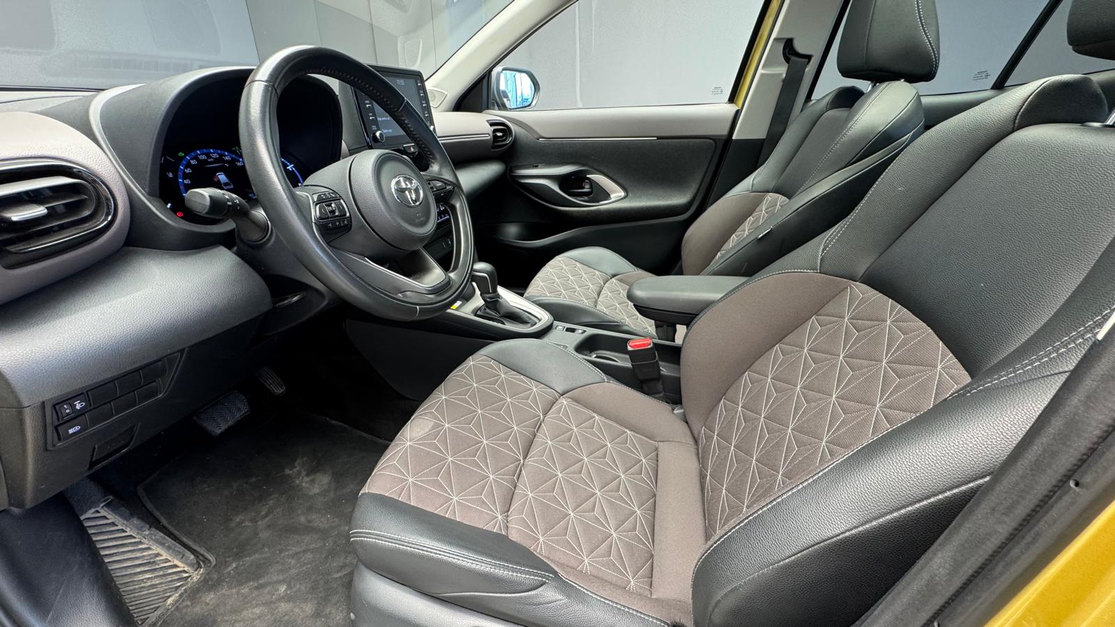 TOYOTA YARİS CROSS 1.5 PASSİON