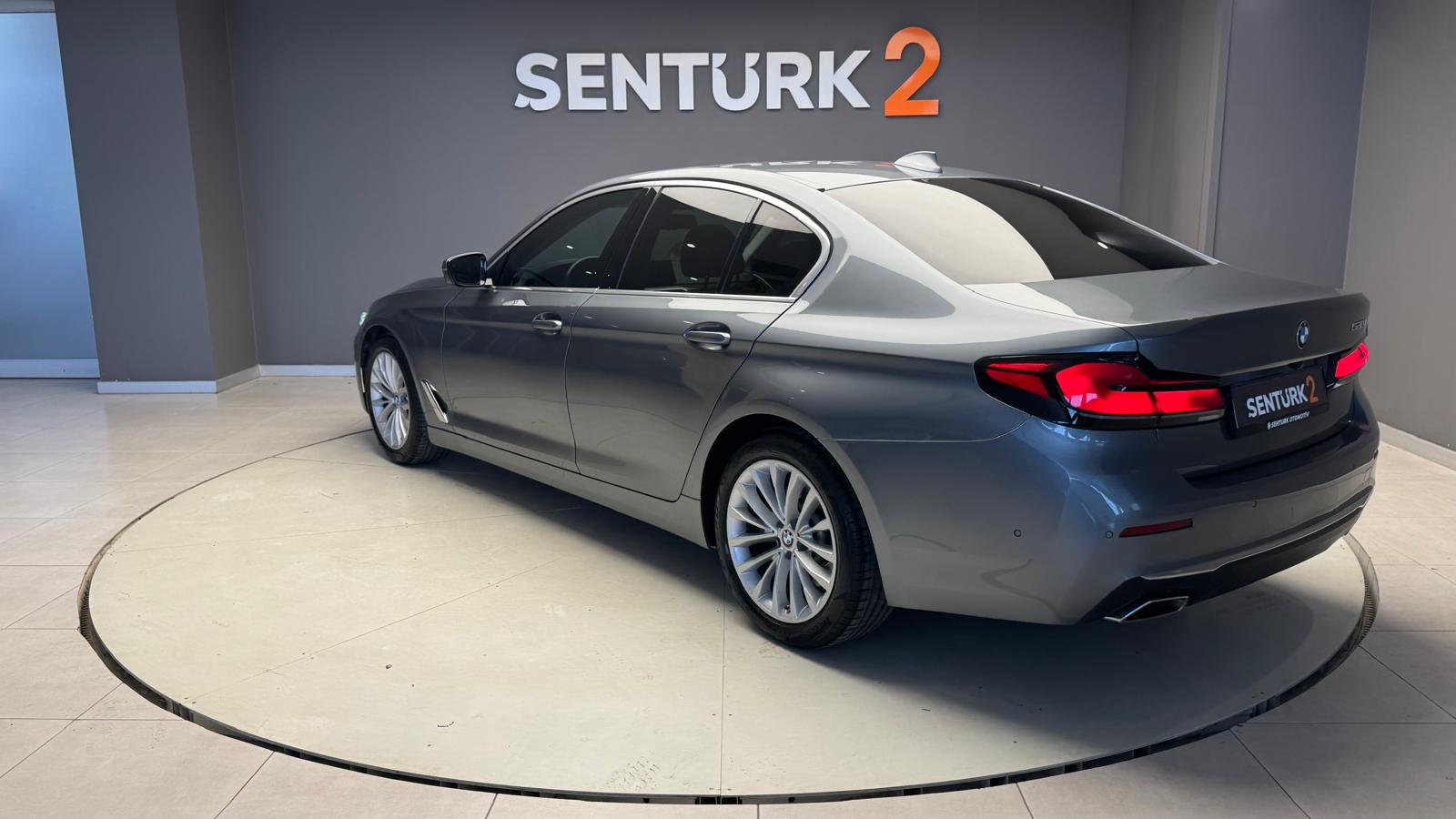 2020 MODEL BMW 520İ LUXURY LİNE
