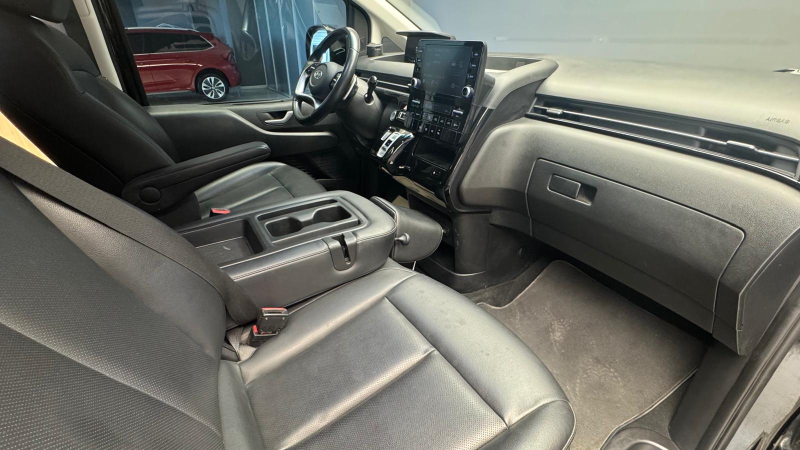 2023 MODEL HYUNDAİ STARİA 2.2 ELİTE 